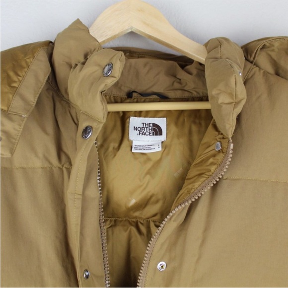 The North Face Sierra Water Repellent 600 Fill Power Down Parka. Tags removed - Picture 3 of 8